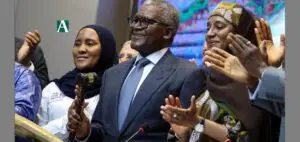 Read more about the article Uganda opens Dangote Refinery $1.6 billion IPO to investors